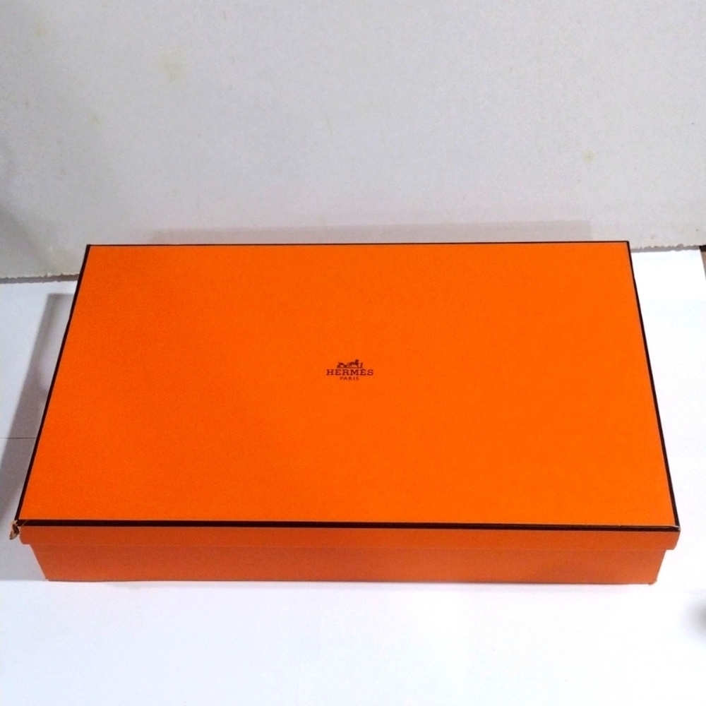 Authentic Hermès Paris Empty Storage Box – Luxury Designer Package 15x9.5x2.5-in